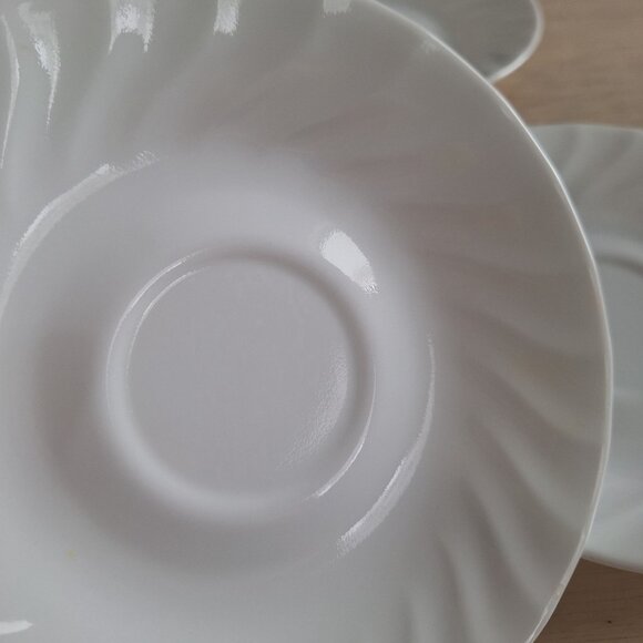Corelle Corning Saucer Plates White Swirl Pattern‎ Set of 4 Replacement Lot - Picture 4 of 5